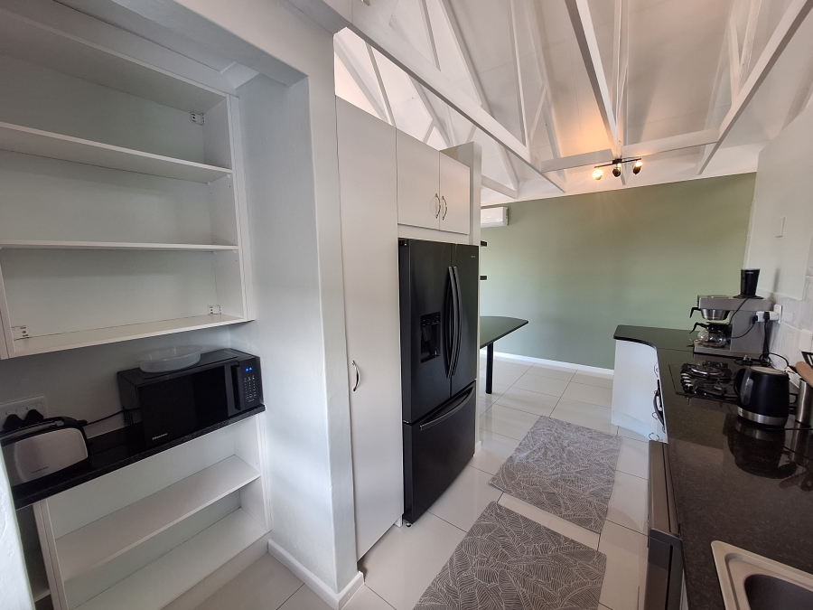 2 Bedroom Property for Sale in Wavecrest Eastern Cape